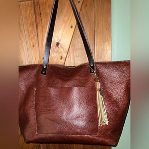 Portland Leather Zipper Tote Bag